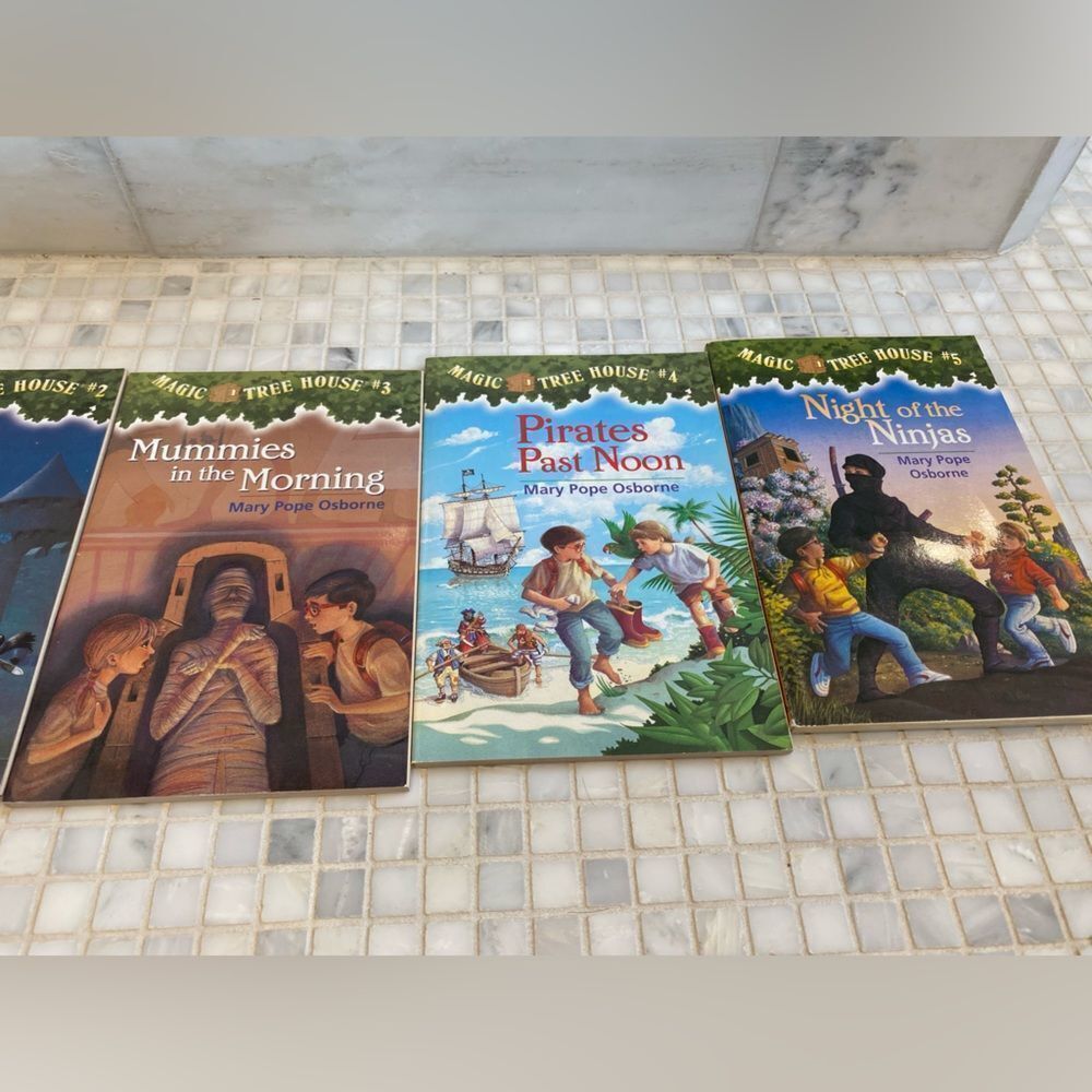 Magic Tree House Books 1-5 - Picture 6 of 7